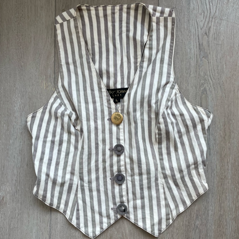 Betsey Johnson Luxe Grey/White Vest